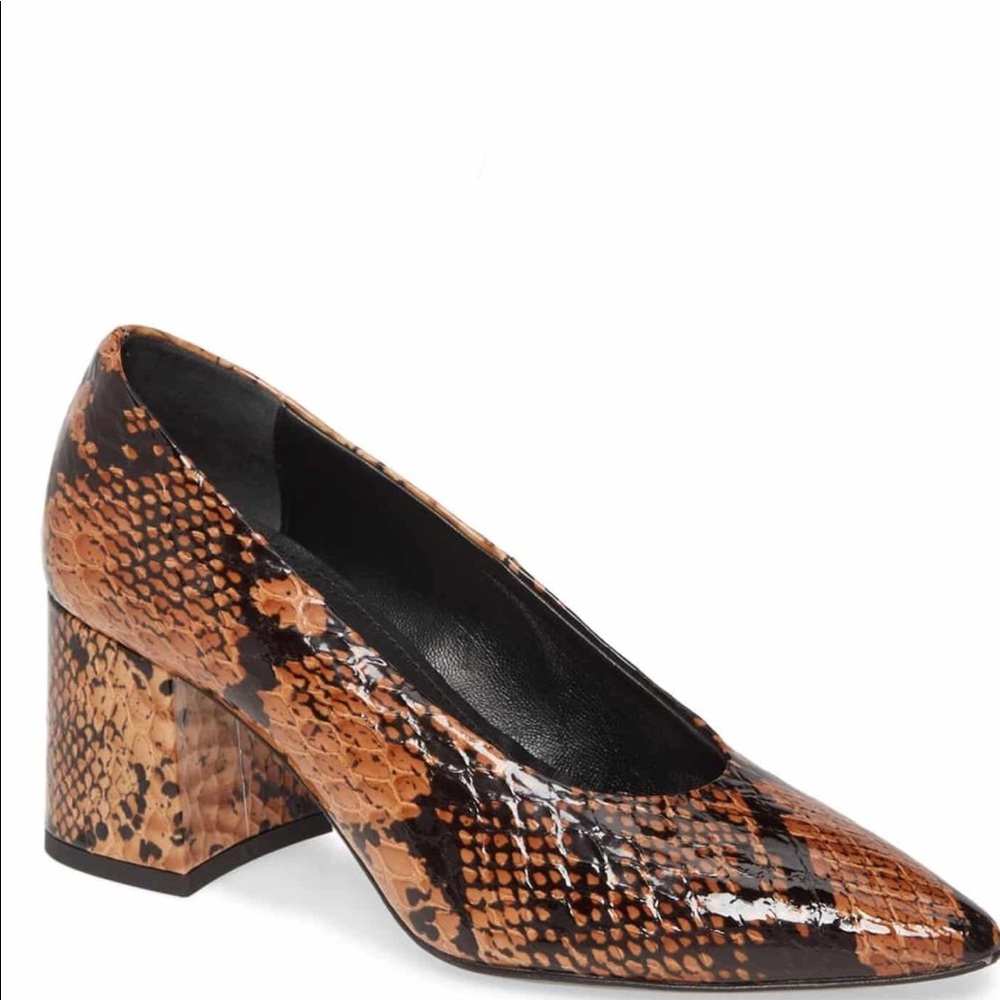NWT AGL Modern Block Heel Pump